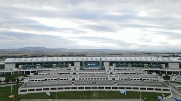 Bakan Uraloğlu: Esenboğa Havalimanı'na yeni pist ve kule ekleniyor